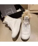 YUNJEYU New autumn and winter retro versatile fashionable snow boots soft sole ultra-light plus velvet women's shoes increased anti-slip style