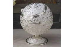 LAUYOO Windproof Ashtray with Lid for Cigarettes Metal Portable Home Ashtrays-silver rose