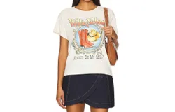 Daydreamer Willie Nelson Paisley Reverse Girlfriend Tee In White