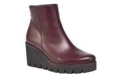 Gabor Chunky Ankle Boot In Merlot