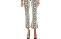Mother Hustler Flood Jean In Boa Babe
