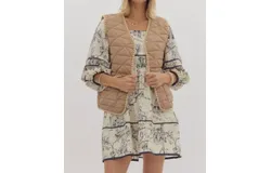 Entro Enjoy The Ride Vest In Camel
