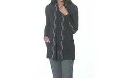J&apos;envie&sol;eli Cabled Front Vest In Charcoal