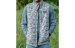 Burlebo Men&apos;s Classic Deer Puffer Vest In Camo