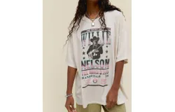 Daydreamer Willie Nelson One Night Only Tee In Dirty White
