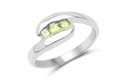 0&period;56 Carat Genuine Peridot &period;925 Sterling Silver Ring