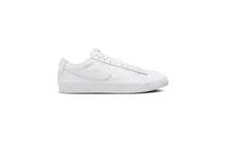 Nike Men&apos;s Sb Zoom Blazer Low Sneaker In White