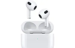 Apple AirPods with MagSafe Wireless Charging Case &lpar;3rd Generation&rpar;
