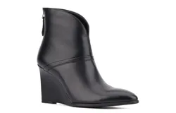 Torgeis Women&apos;s Laine Ankle Boots