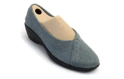 Arcopedico Women&apos;s Mailu Flat Shoes In Titanium