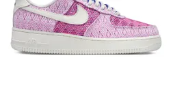 Nike Women&apos;s Air Force 1 &apos;07 Woven Sneaker In Pink