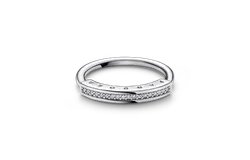 Anillo I-D En Pavé Pandora Signature Pandora Plata Esterlina 192283C01 &vert; Joyería De Lujo Para Mujer &vert; Ideal Para Regalo Elegante &vert; Compatible Con Charms Pandora
