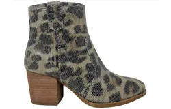 Very G Women&apos;s Carlos Bootie In Taupe