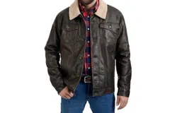 Wrangler Faux Leather Chest Pockets Sherpa Jacket In Brown