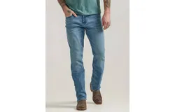 Wrangler Men&apos;s Slim Straight Jeans In Broken Spur