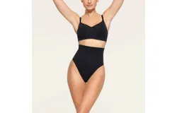 Skims Highwaisted Thong In Onyx