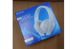 PlayStation Gold Wireless Headset White - PlayStation 4 &lpar;Refurbished&rpar;