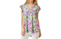 Dear Scarlett Flutter Sleeve Top In Emerald