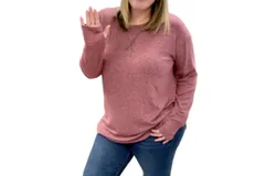 Honeyme Scoop Neck With Thumbholes Top In Mauve