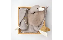 Saga Shades Of Dove Gift Set In Bliki