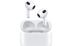 Apple AirPods 3 &lpar;3rd generation&rpar; with Lightning Charging Case