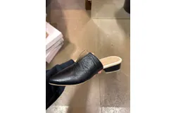 Stivali New York Women&apos;s Prosper Flats In Black