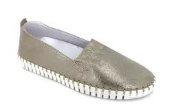 Eric Michael Women&apos;s Yvette Flat In Pewter
