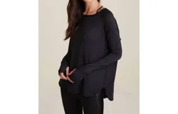 Alala Fractal Raglan Tee In Black