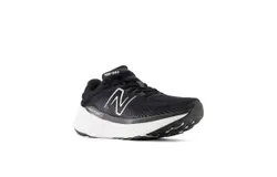 New Balance Women&apos;s Shoes In Black&sol;white