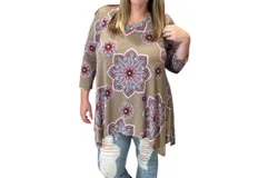 Honeyme Abstract Sharkbite Top In Mocha