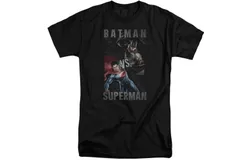 Batman V Superman Hero Split Short Sleeve Adult Tall Tee &sol; T-Shirt