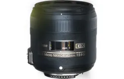 Nikon AF-S DX Micro-NIKKOR 40mm f&sol;2&period;8G Close-up Lens for Nikon DSLR Cameras