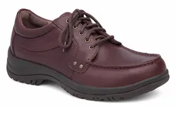 Dansko Wyatt Shoes In Mocha