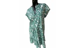 0039 Italy Jakarta Print Dress In Green Leaf Print