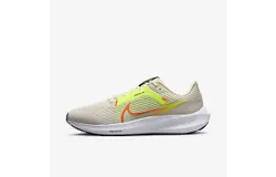Nike Men&apos;s Pegasus 40 In White&sol;multi-Color&sol;coconut Milk