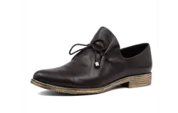 Django & Juliette Kotty In Black