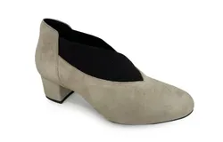 Eric Michael Women&apos;s Gayle Pump Shoe In Beige