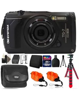 Cámara Digital OM SYSTEM Tough TG-7 Negra con Kit de Accesorios de Tarjeta de Memoria de 32GB