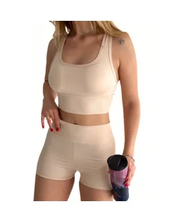 Top de deporte para juniors y mujeres