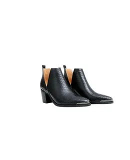 Bota de Tobillo Austin Embossed para Mujer Belle & Bloom en Negro