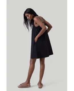 Vestido de Tienda Corto en Negro