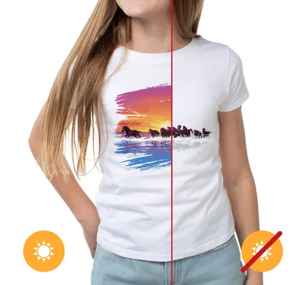 Camiseta de Manga Corta para Mujer - Caballo Salvaje - Blanco por DelSol para Mujeres - 1 Pieza (2XL)