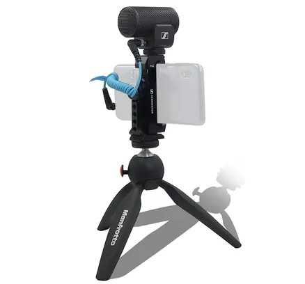 Microfono Profesional Sennheiser MKE 200 Kit Móvil Direccional para Cámara con Abrazadera para Smartphone y Trocha de Mesa Manfrotto