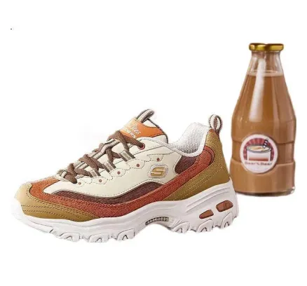 Zapatillas Skechers Regalo de Año Nuevo Milk Tea Bear 2.0, Zapatillas de Tendencia para Parejas de Otoño, Zapatillas de Color-Bloque para Mujeres y Hombres, 149906