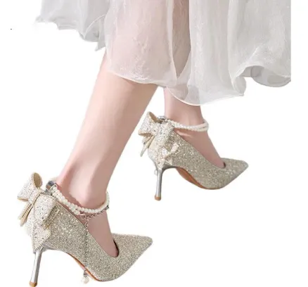 ZHR Tacones de Aguja para Mujeres, Zapatos de Boda con Cristales de Hadas, Zapatos de Punta en Forma de Perla, Tacones Finos Bombas de Boca Profunda, Adecuados para Vestidos, Color Plata IE01, Tamaño 36